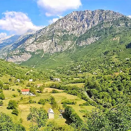 Martin Prebibaj Penzion Tropoje