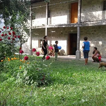 Penzion Martin Prebibaj Tropoje